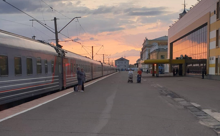 Весна прошла: пригородные поезда выходят из самоизоляции от пассажиров |  TR.ru — Транспорт в России